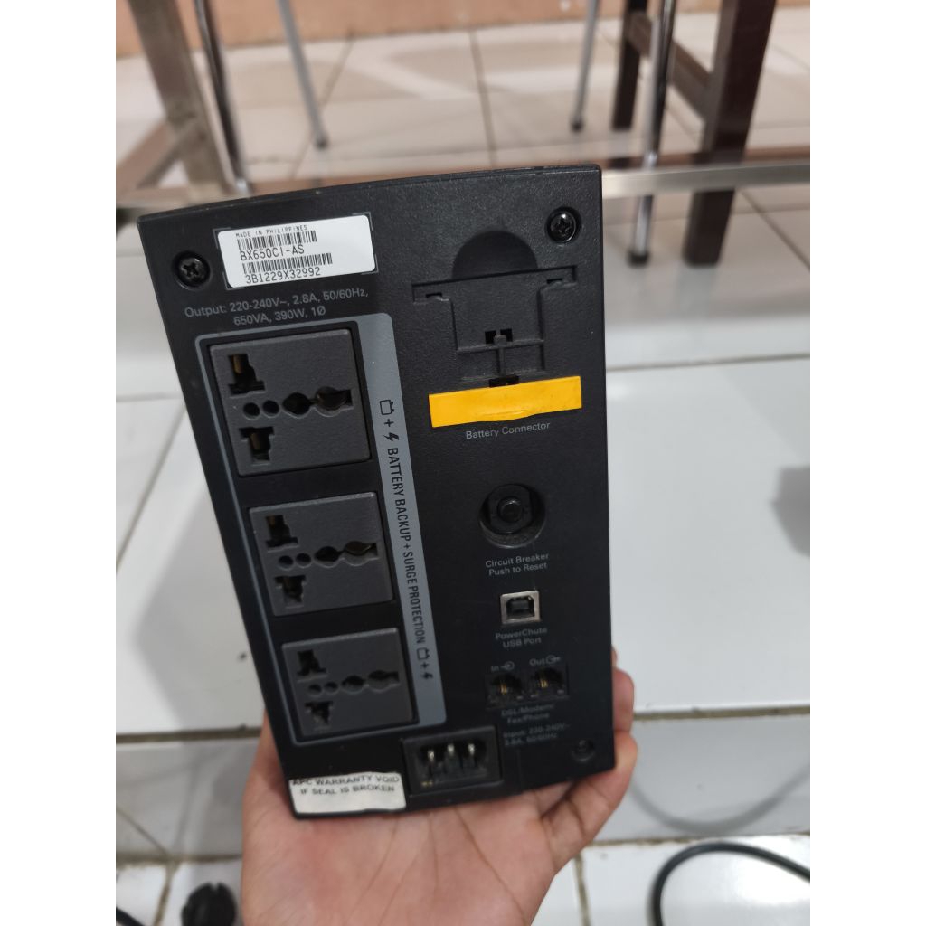 UPS APC 650 VA / 650VA Bekas Second (Mesin Normal - Tanpa Aki)