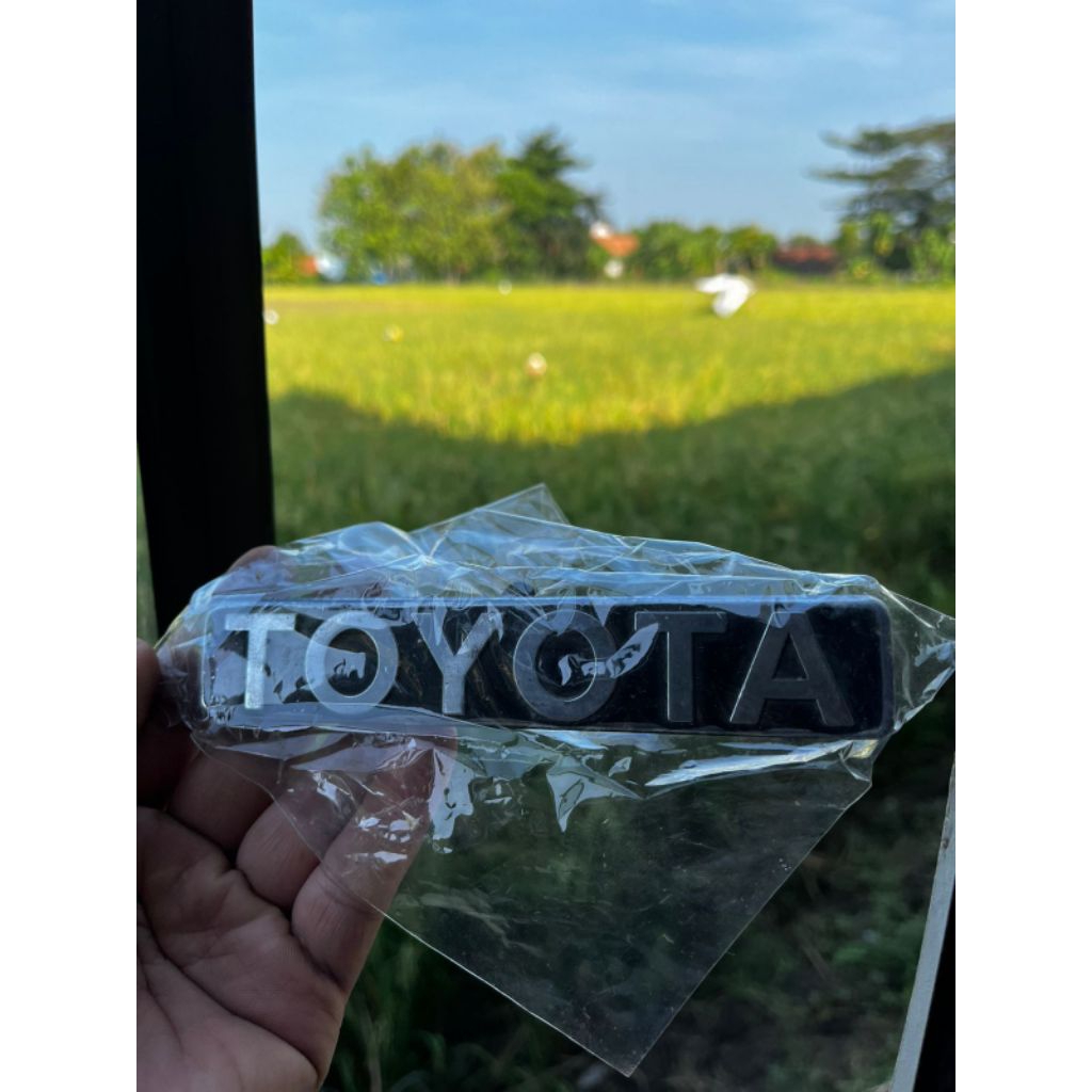 Emblem Grill Corolla Twincam GTi Original Utuh