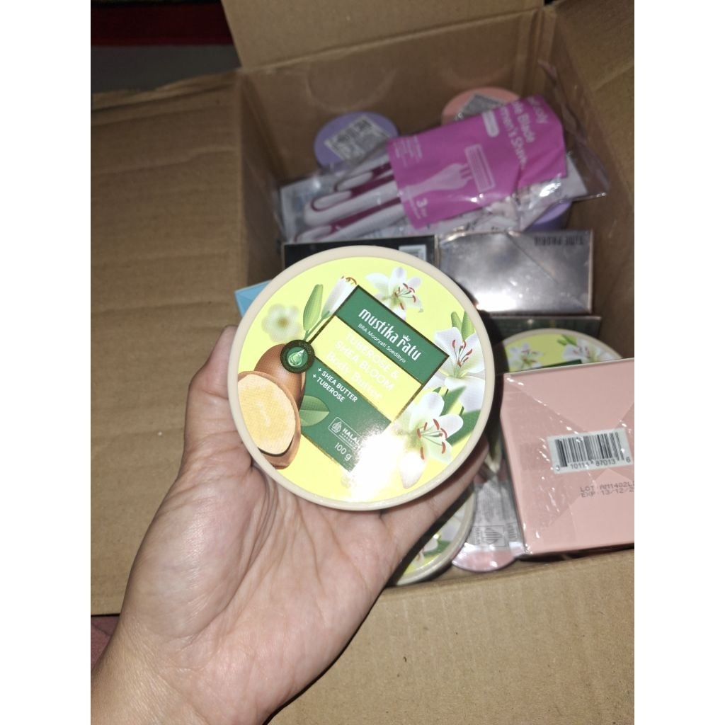 NEW Mustika RatuTuberose & Shea Body Butter 100gr