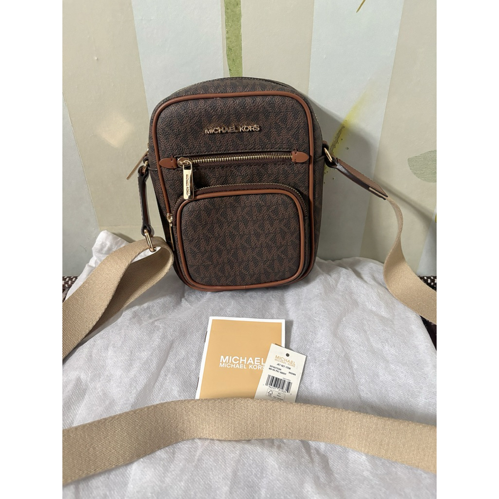 Michael Kors jet set pocket original preloved