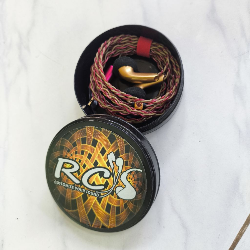 Earbuds Custom by RC Earbuds