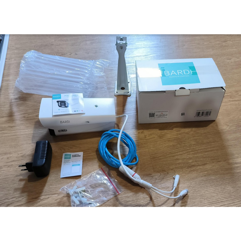 (Bekas Seperti Baru) CCTV Bardi Smart IP Camera Outdoor PoE STC IP67 4MP