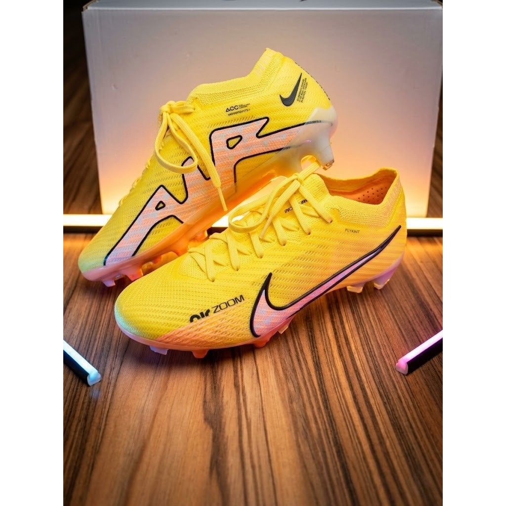 DISKON Sepatu Bola Vapor 15 Lucent Baru Sintetis Ukuran 36 - 44 Bisa COD ke seluruh indonesia