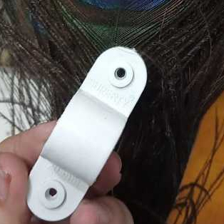 Klem Pipa PVC Putih Penahan Conduit Kabel Listrik