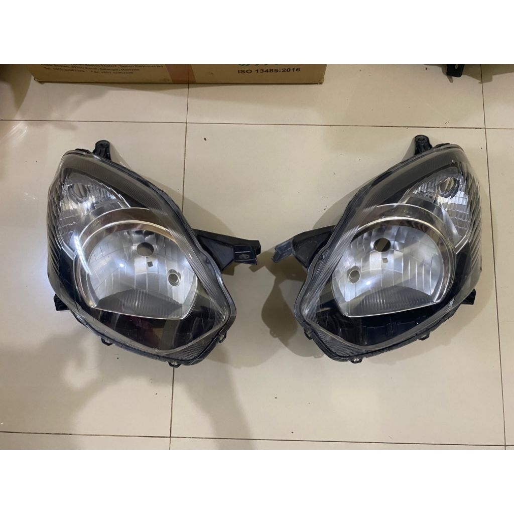 Headlamp reflektor mika lampu depan agya ayla original
