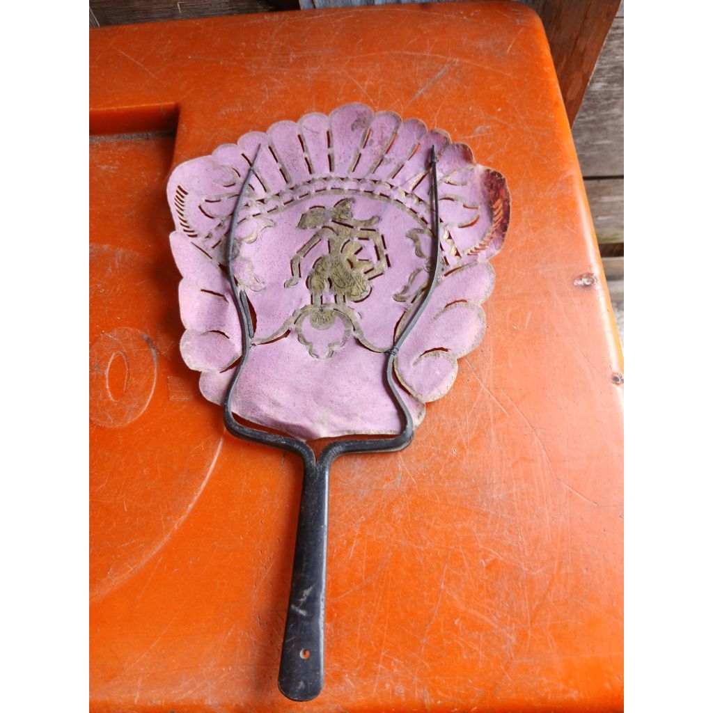 Hiasan dinding kipas kulit pinkmuda gbr wayang 165rb jadul antik vintage lawas display dianggap mati