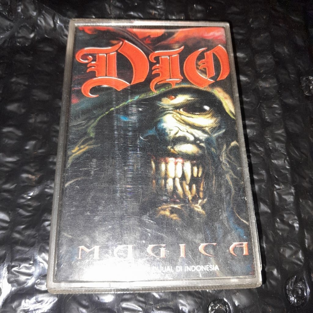 kaset pita DIO band magica