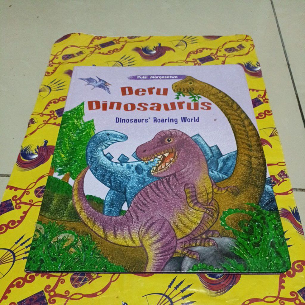 Buku Puisi Margasatwa - Deru Dinosaurus
