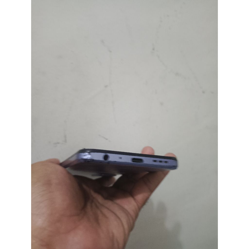 sharp aquos v6 5g minus lcd