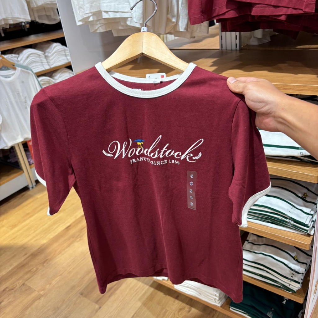 Jastip. Tshirt Uniqlo X Peanuts (Woman)