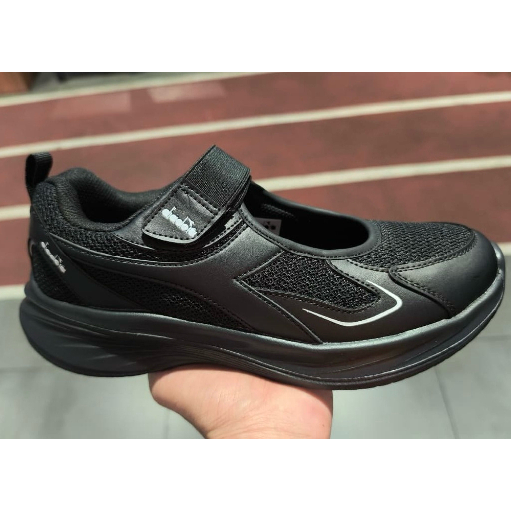 SEPATU ANAK DIADORA REEDLEY - MONO BLACK
