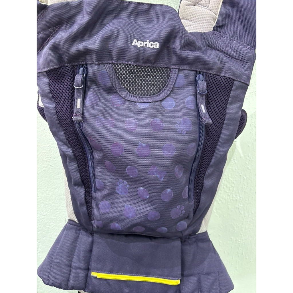 Gendongan bayi / baby carrier aprica