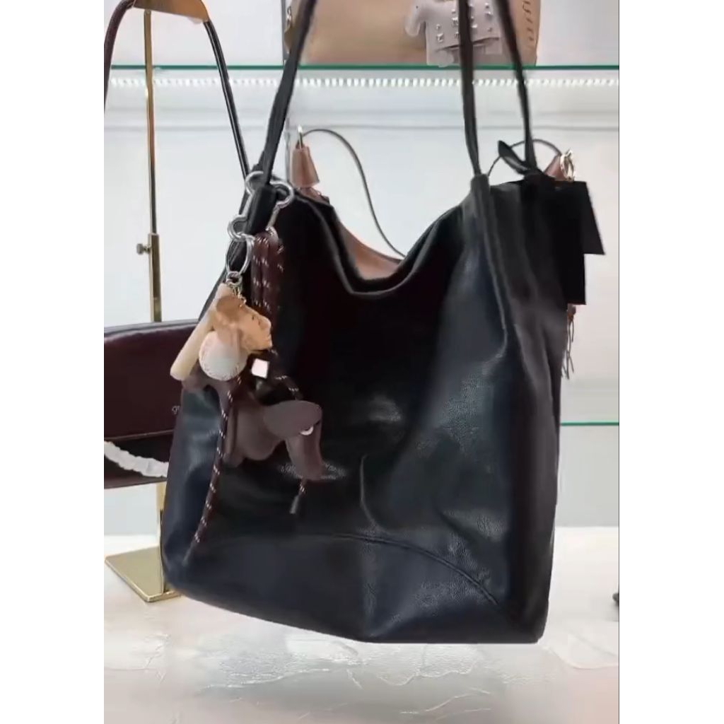MADELYN Totte Bag