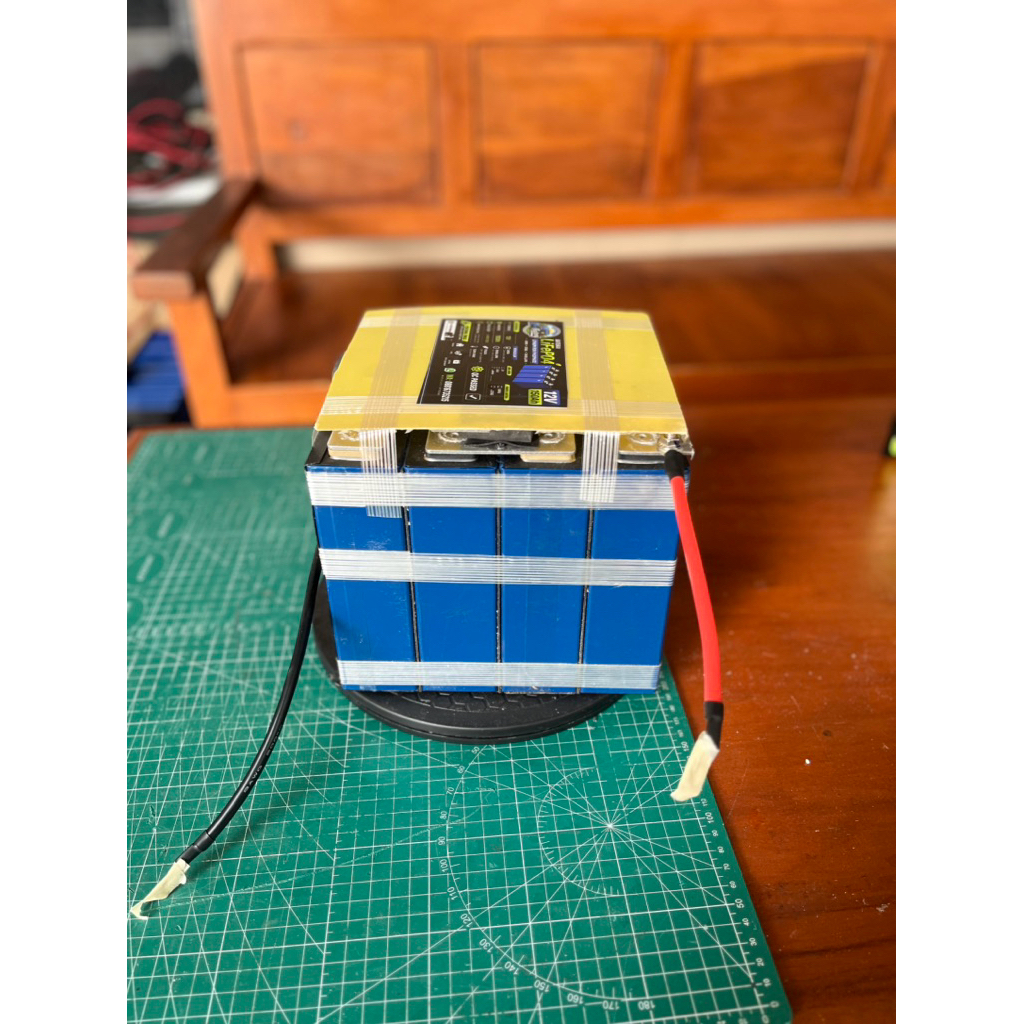lifepo 4 12v 150ah lengkap dengan bms SUDAH TERMASUK PACKING KAYU