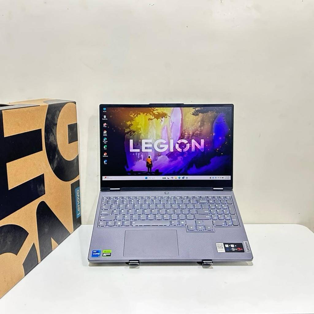 LENOVO LEGION 5 15IRX9 CORE I7-13650HX RTX 4060 RAM 24GB SSD 512GB 15.6INCI WQXGA IPS 165hz 100sRGB 