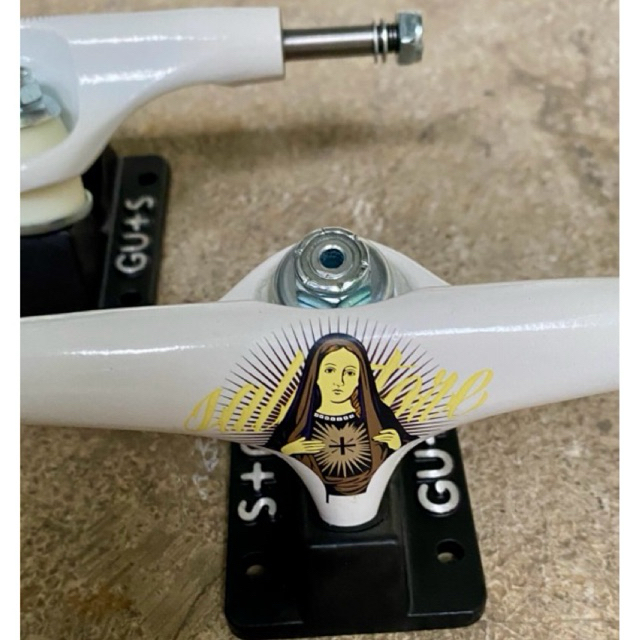 GUTS Truck Skateboard 5,25