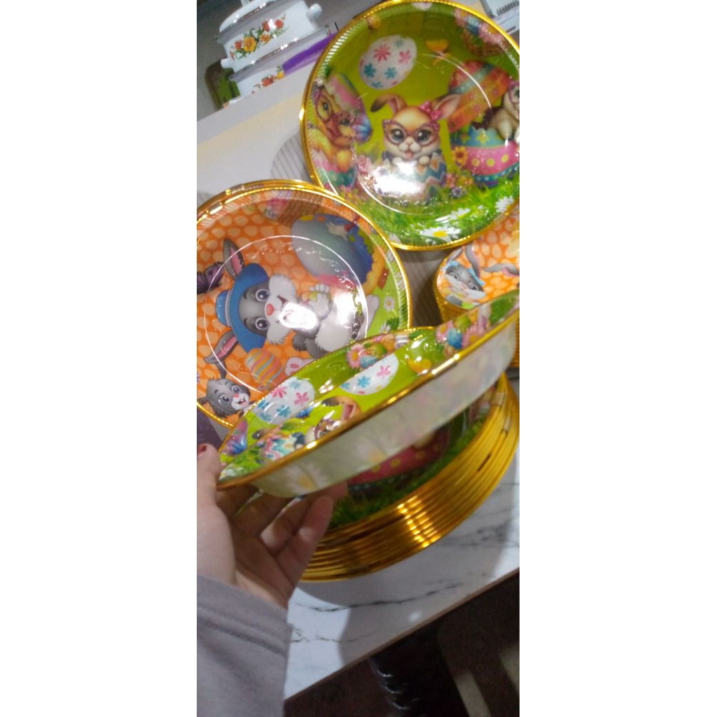 Piring plastik karakter