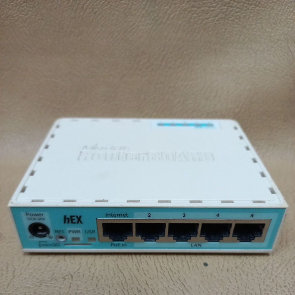 Mikrotik RouterBOARD RB750Gr 3