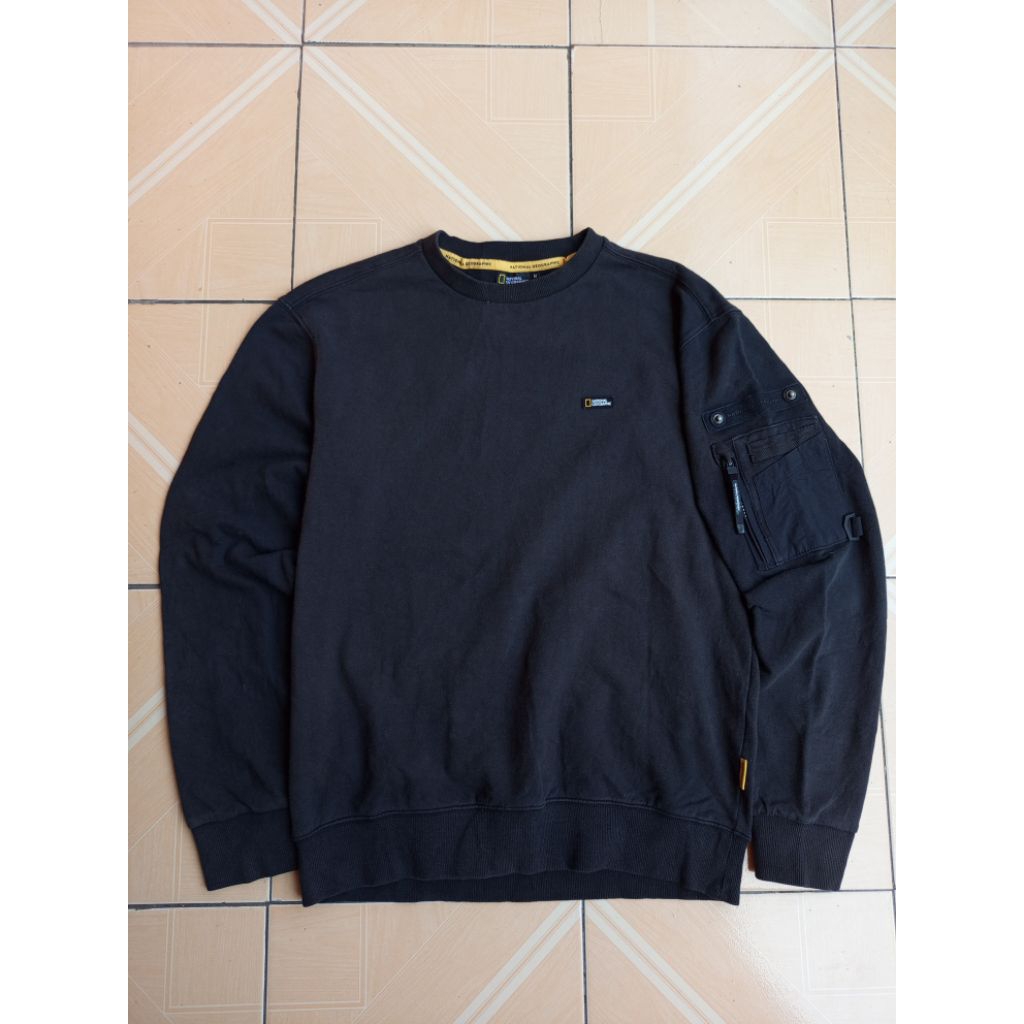 natgeo crewneck