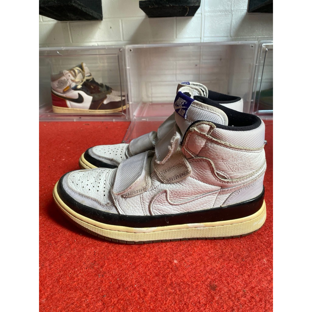 Aj1 double strap