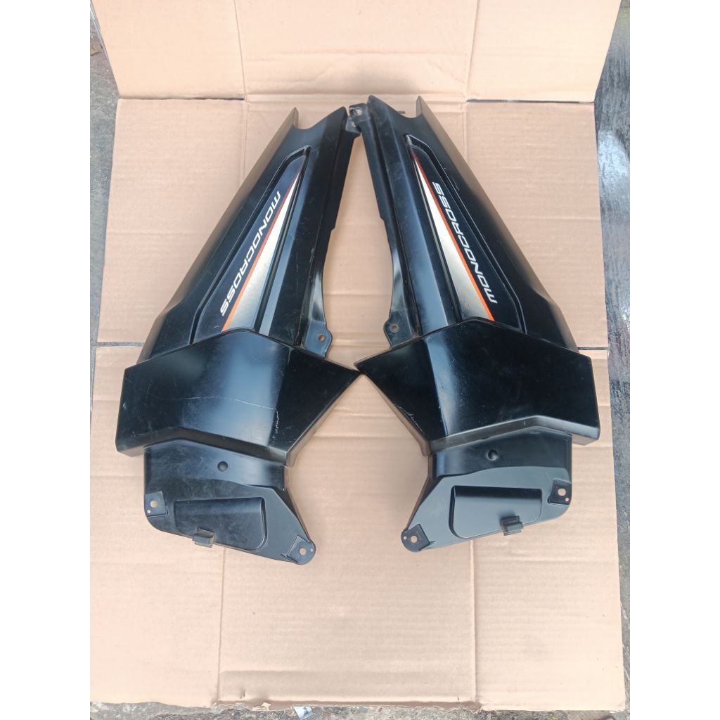 cover tutup aki tepong aki Yamaha byson original