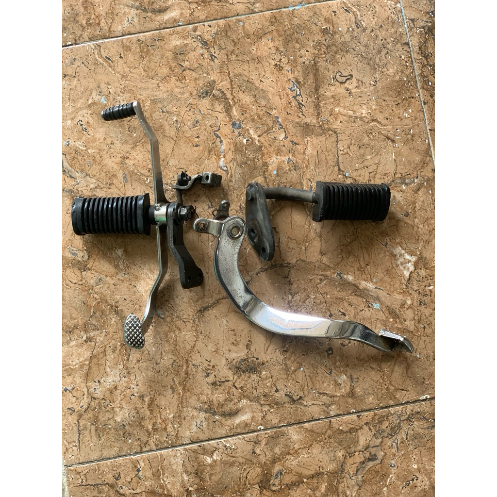 Foot step depan step depan Satria Fu 150 Original