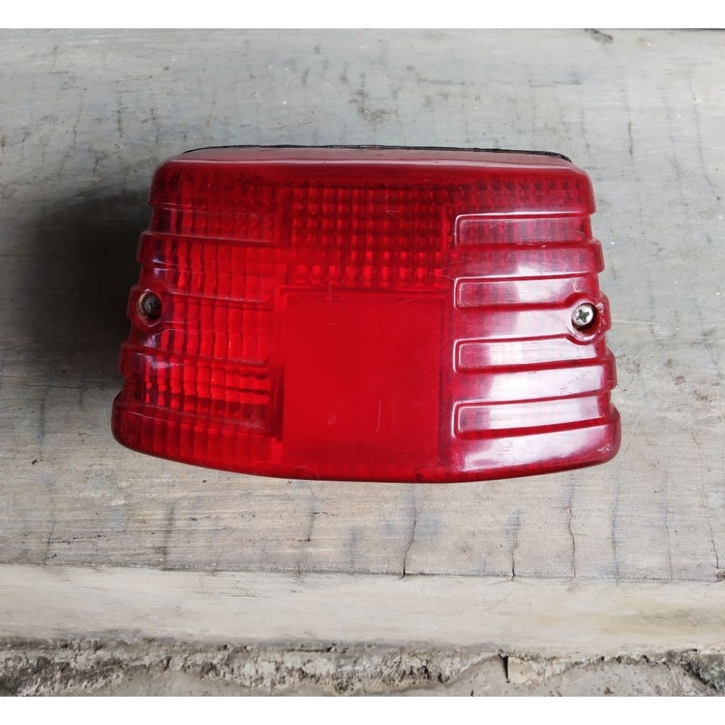 LAMPU STOPLAMP BELAKANG HONDA CG100 N ORIGINAL