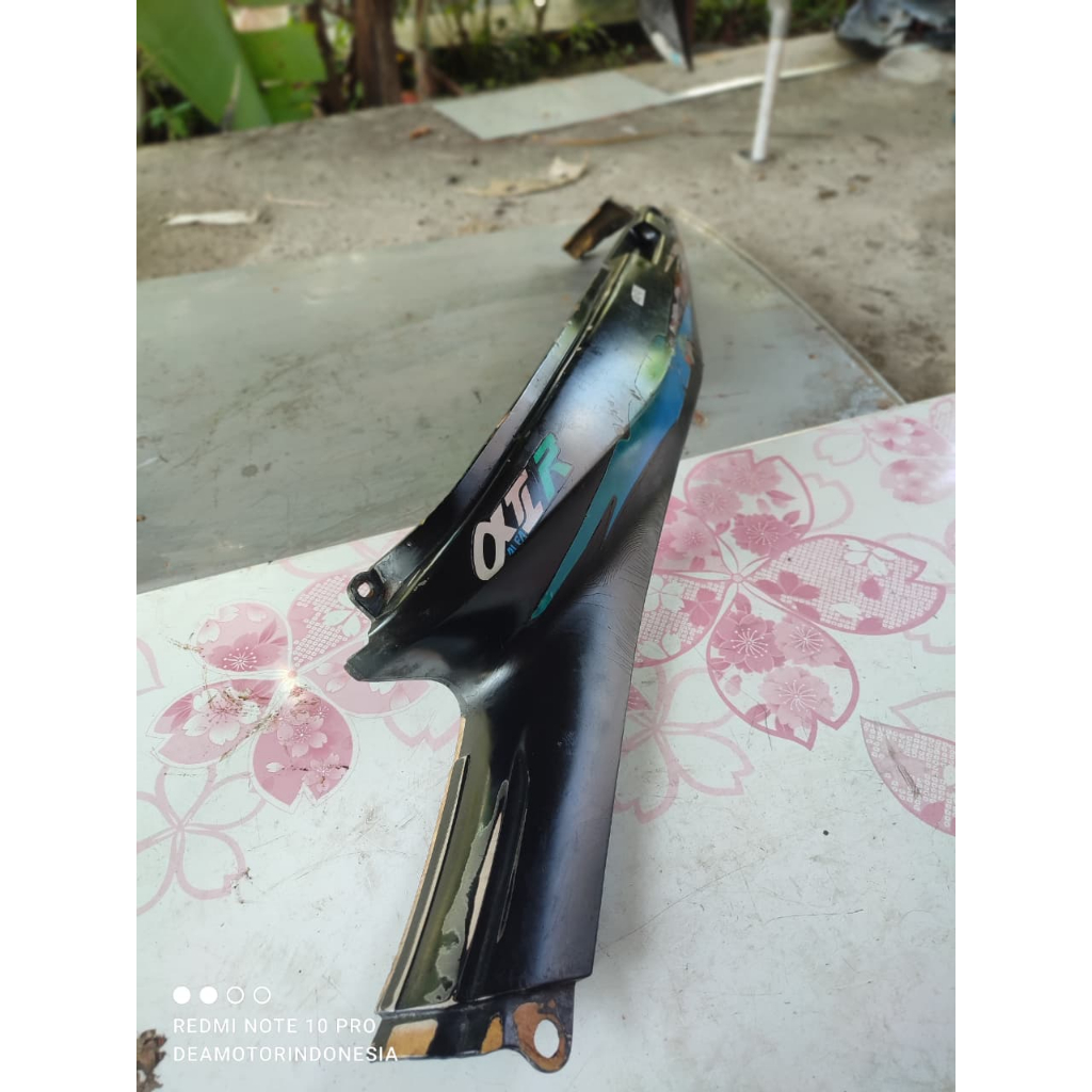 body samping yamaha alfa original / 4041