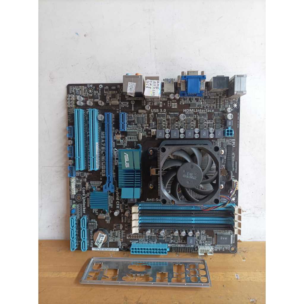 Mobo Motherboard Asus M5A78L-M  AMD Athlon II X3 455 AM3 Siap Pakai