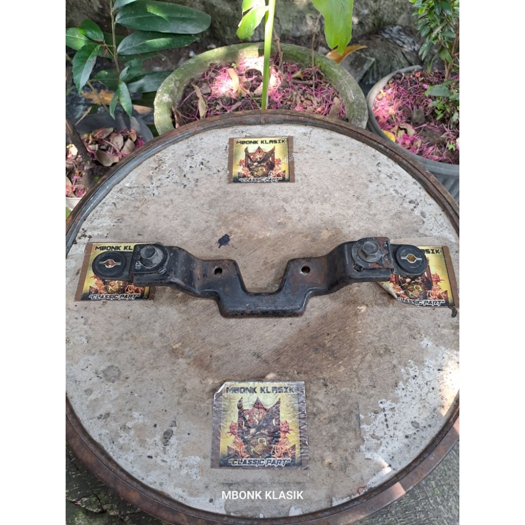 bracket dudukan klakson rx king new tahun muda 2000 - 2008 ORIGINAL bracket klakson yamaha rx king m