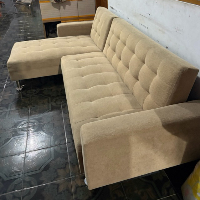 SOFA BED BEKAS preloved (belakang bisa diturunin jadi tempat tidur