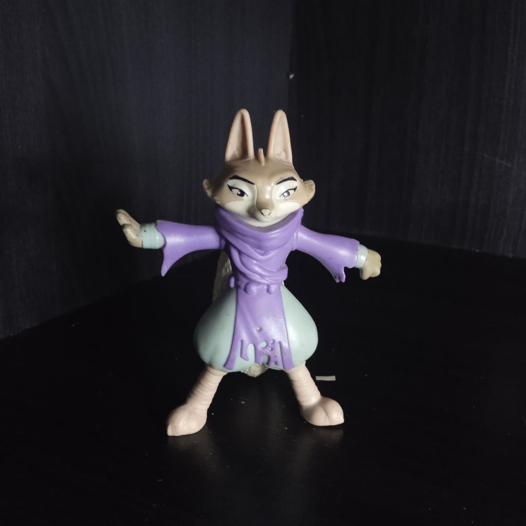 Preloved Figure Zhen / Rubah dari Film Kungfu Panda Burger King 2024