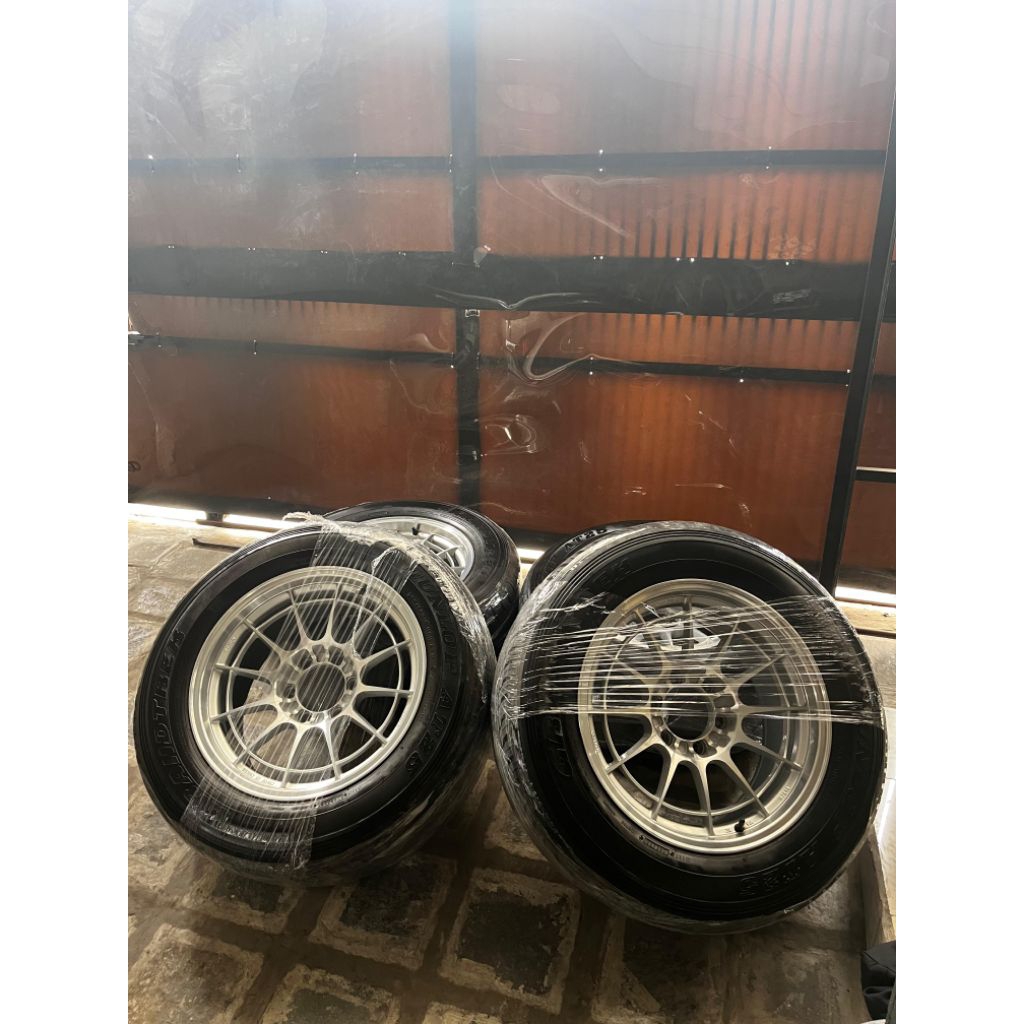 velg dan ban Fortuner pajero