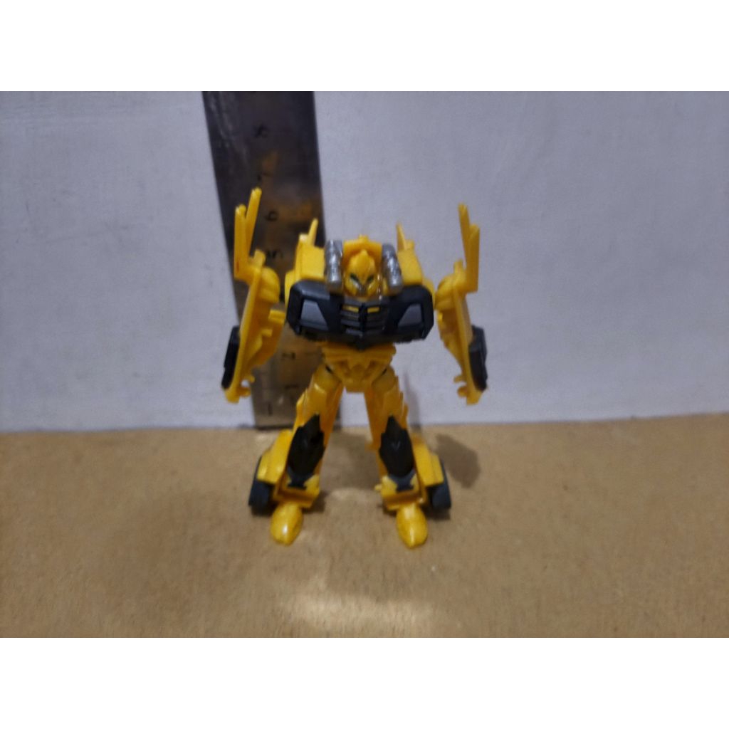 Transformers Bumblebee Eagleshot Legion Class Hasbro