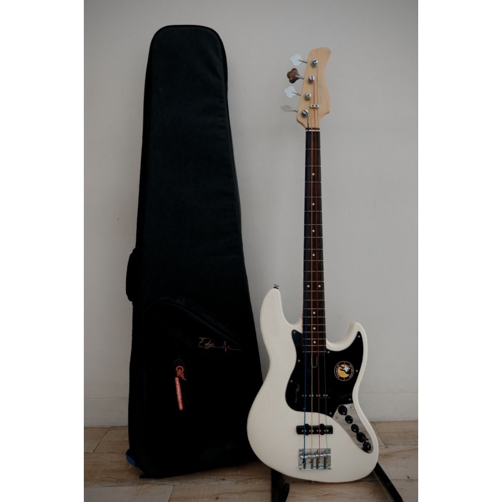Bass elektrik Sire Marcus Miller V3 2nd Gen