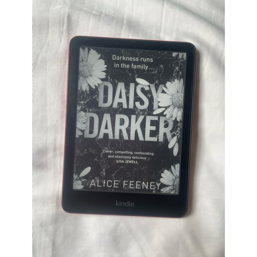 [PRELOVED] Amazon Kindle Paperwhite Gen 12th 32 GB Signature Edition - warna Raspberry Metallic - st