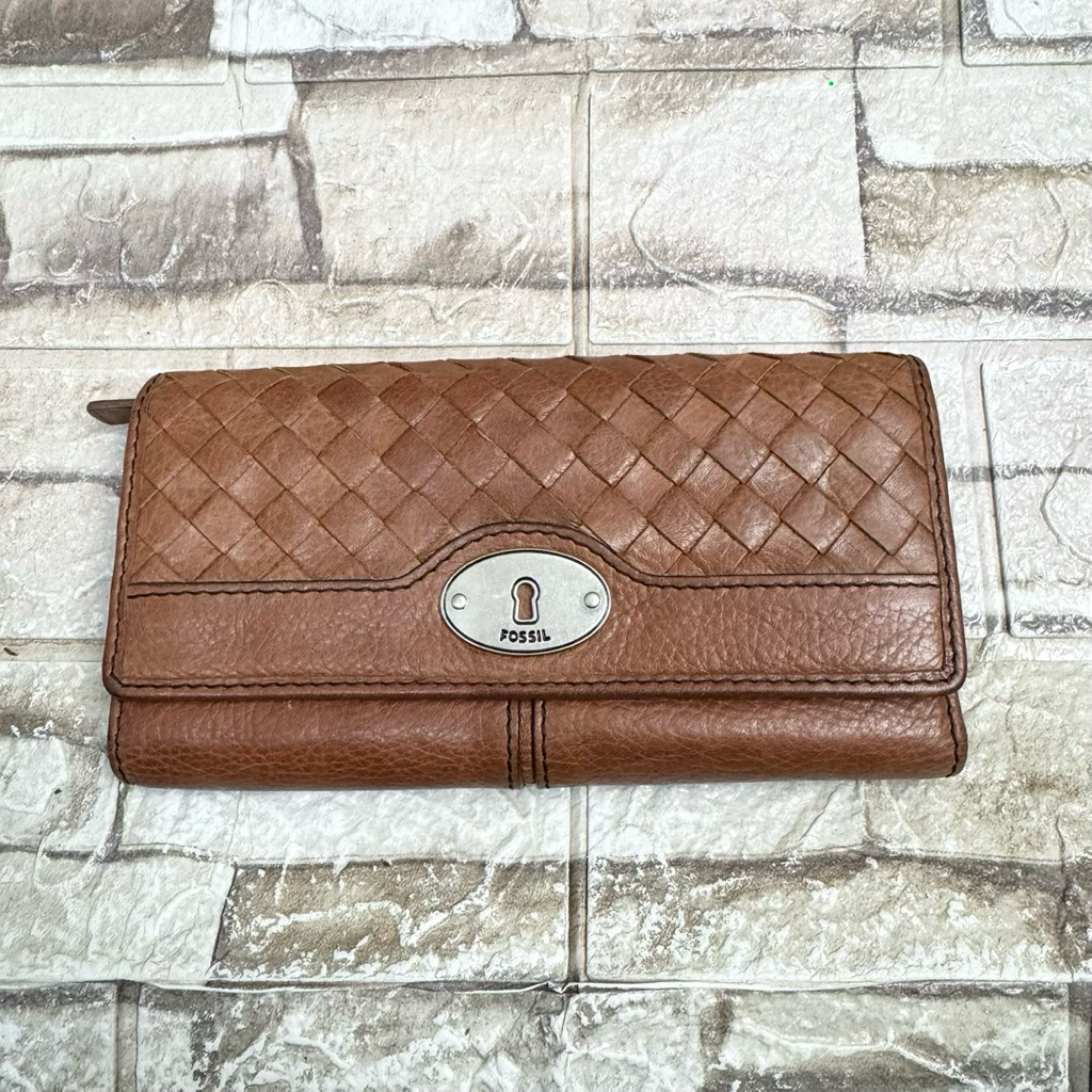 616# NET-Preloved Fossil Long Wallet Maddox Brown Anyam Dompet