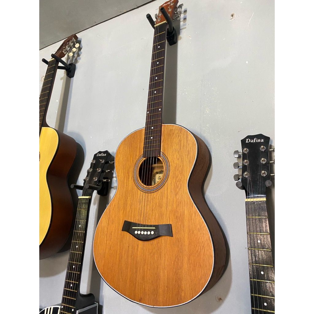 GITAR AKUSTIK TANAM BESI