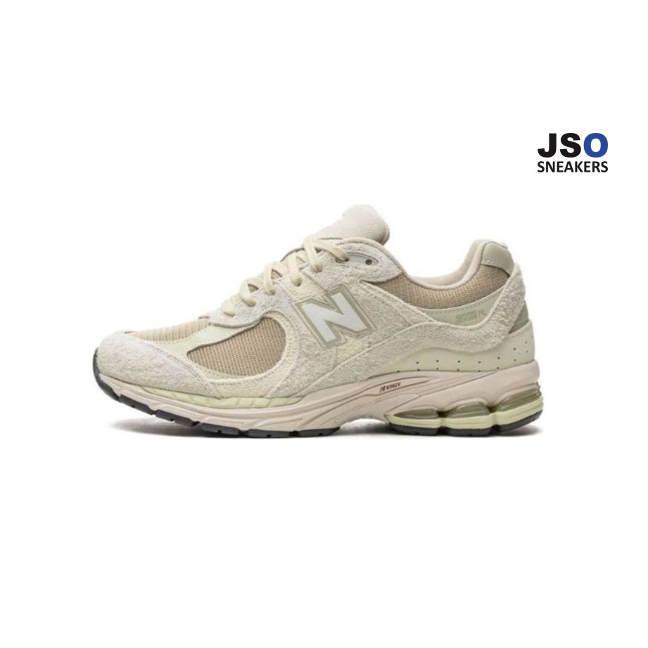 Sepatu New Balance 2002R Beige Timberwolf (SKU : M2002RAL)