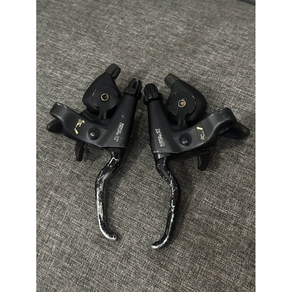 Brake Shifter Shimano Deore XT (ST-M095) 3x7 speed