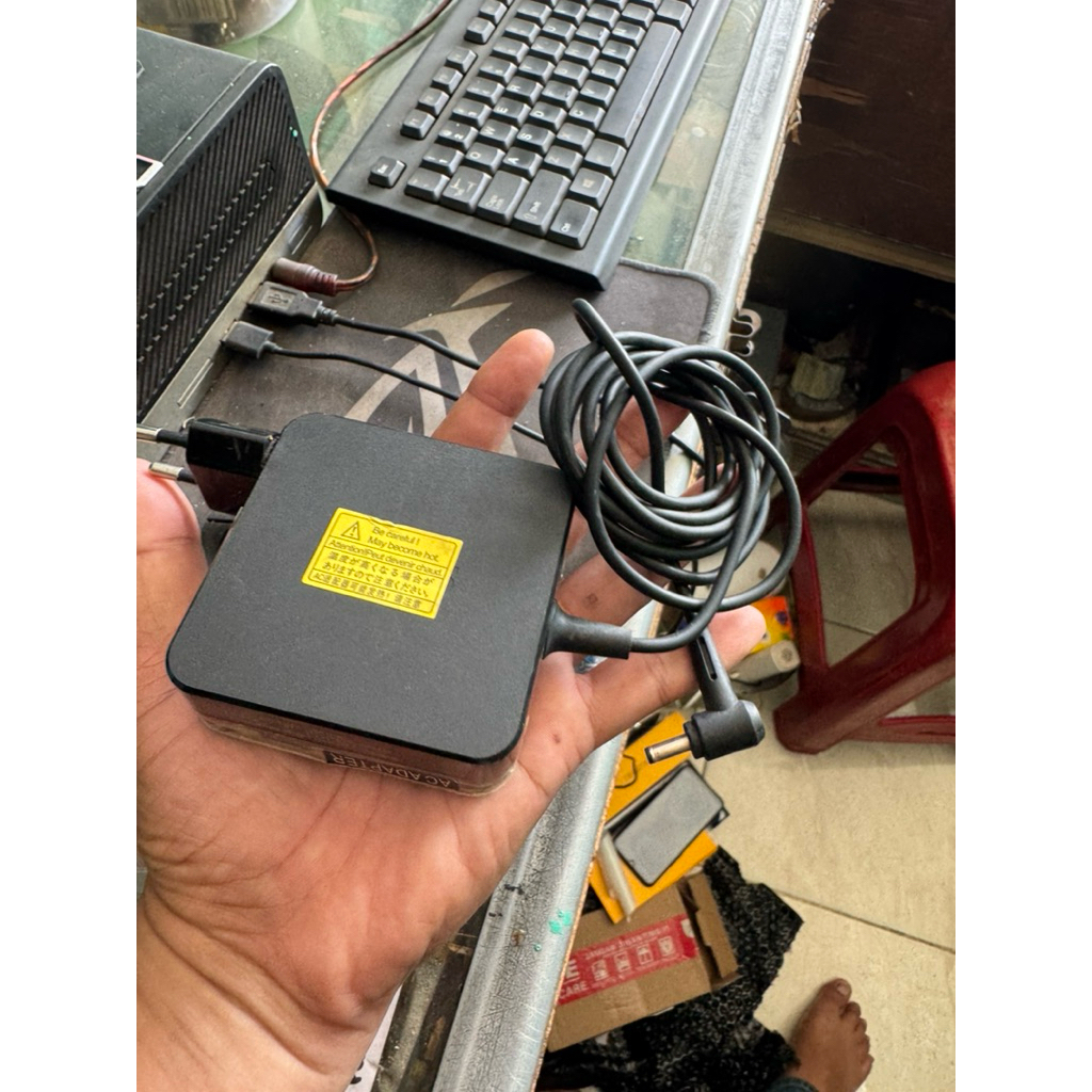 ADAPTOR CAS CHARGER LAPTOP NOTEBOOK ASUS ADP-65DWA 19V 3.42A 65W ORIGINAL COPOTAN