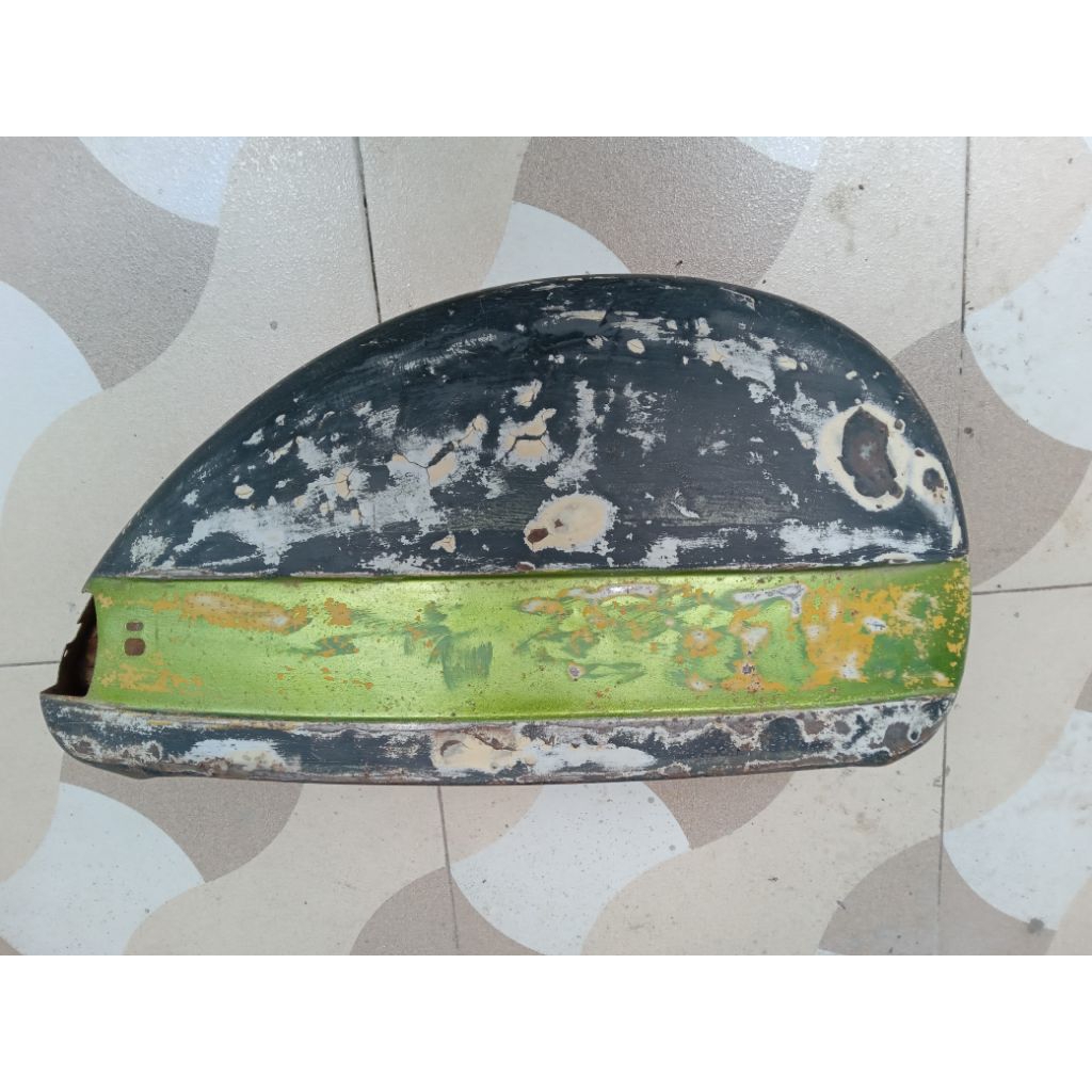 tepong kanan vespa px,ps original copotan
