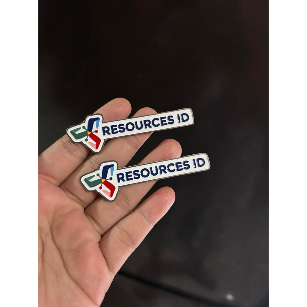 Pin custom bahan stainless