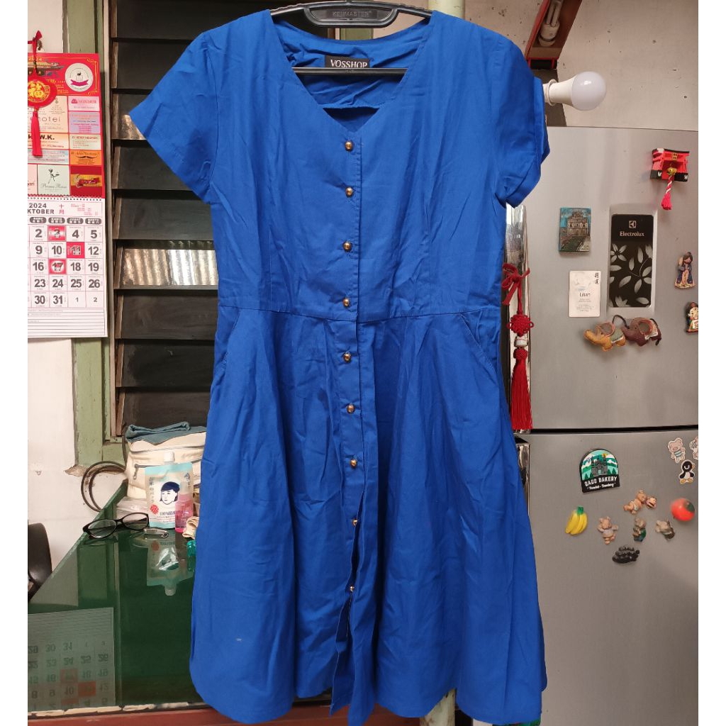 Mididress warna Biru Polos merk Vosshop Label Preloved