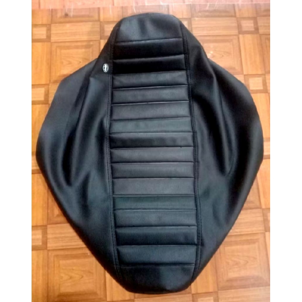 cover-kulit jok Honda win ulir mbetech-jok honda win 100 custom caferacer