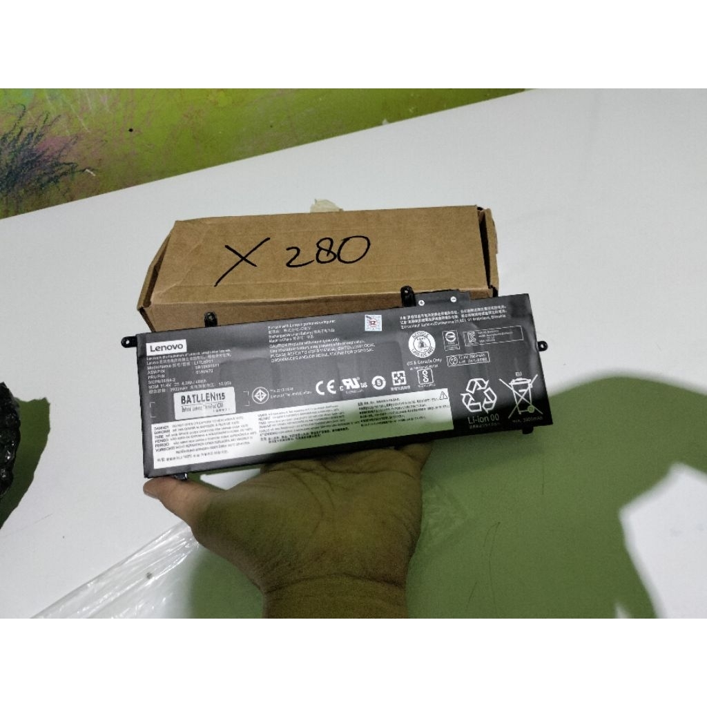 Batre Laptop Thinkpad dan Toshiba