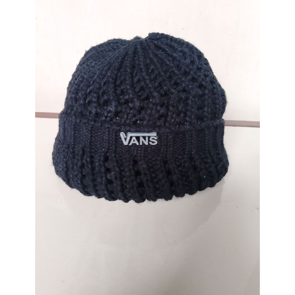 kupluk beanie bekas, branded
