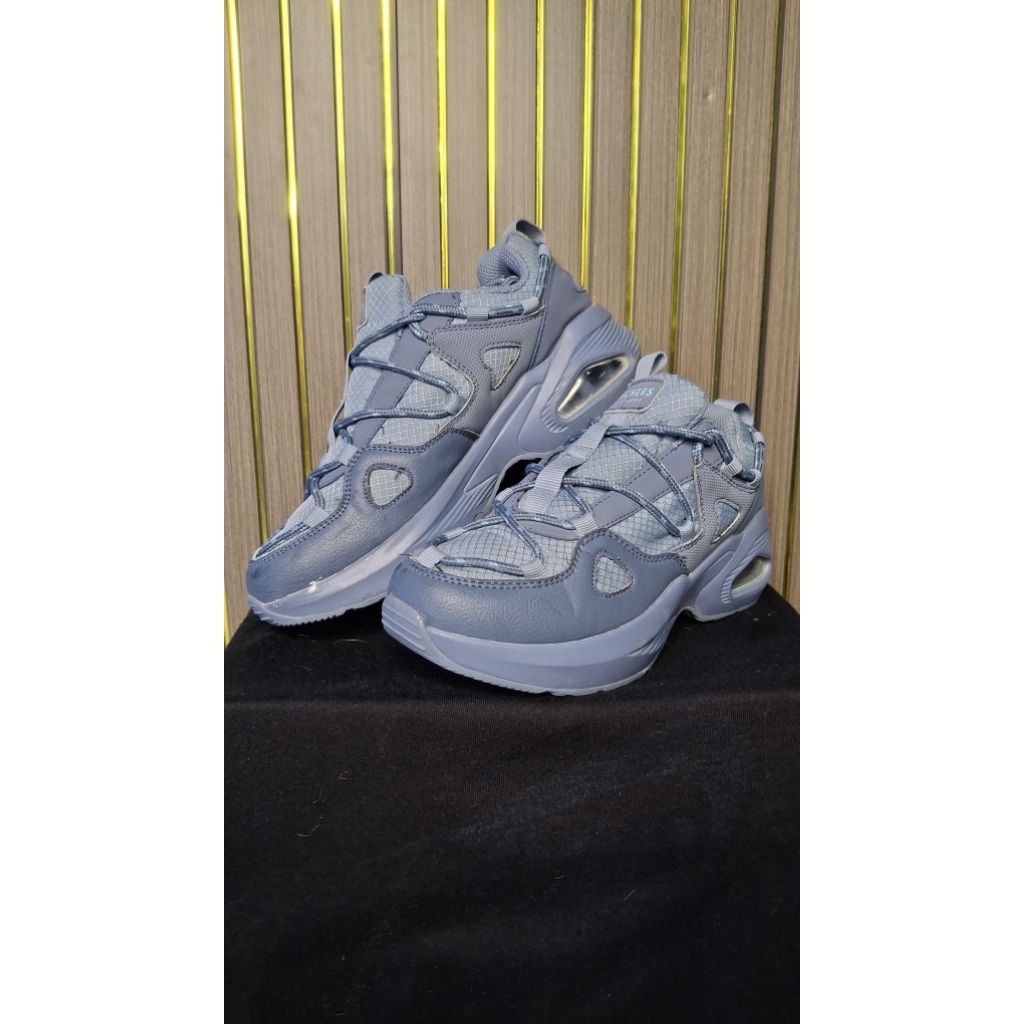 Skechers street low