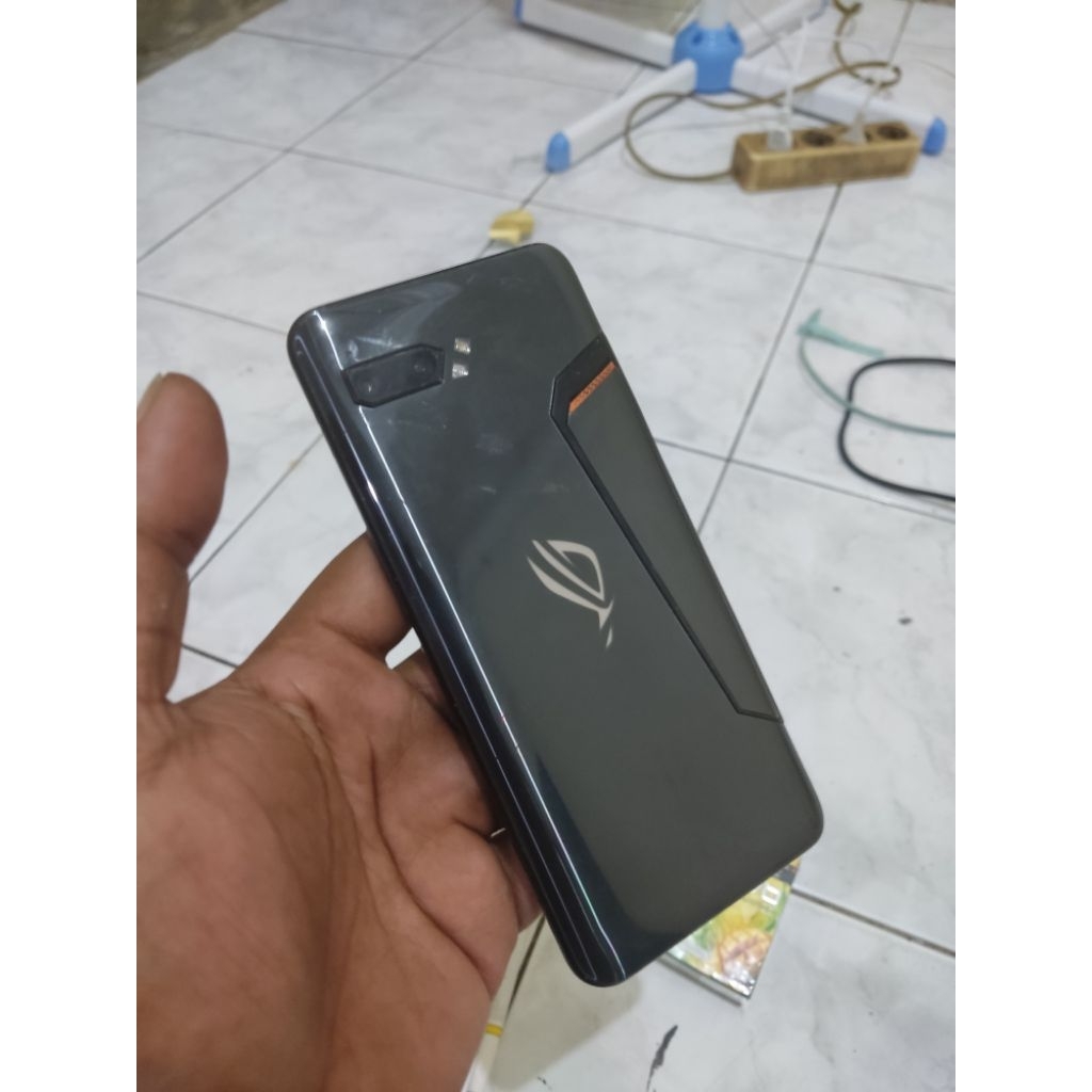 Asus ROG 2 minus minta ganti lcd