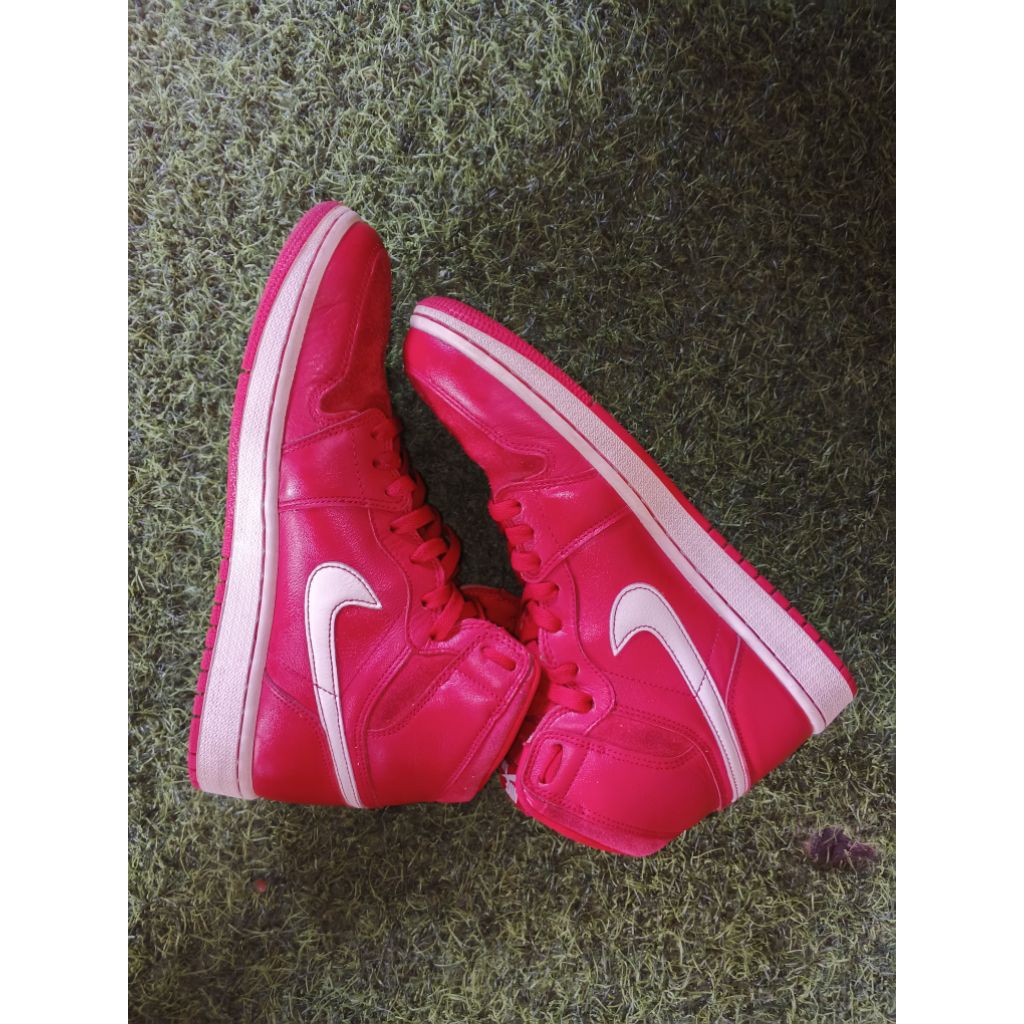 AJ1 High Retro Gymred